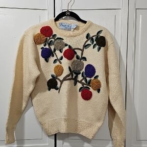 VINTAGE Cream Sweater with Multicolored Embroidery 100% WOOL.